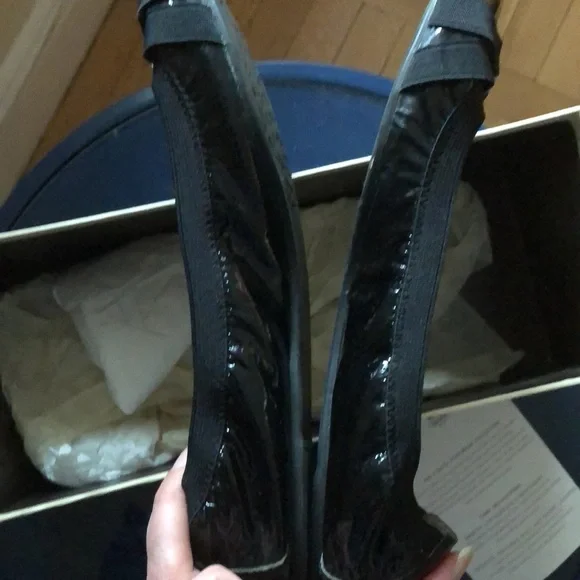 Coach Dwyer crinkle patent leather black ballet flats 9 - Picture 9 of 10